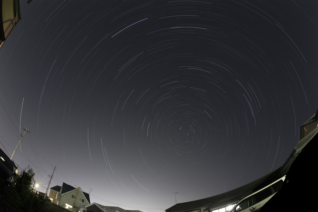 魚眼レンズで星ぐるぐる