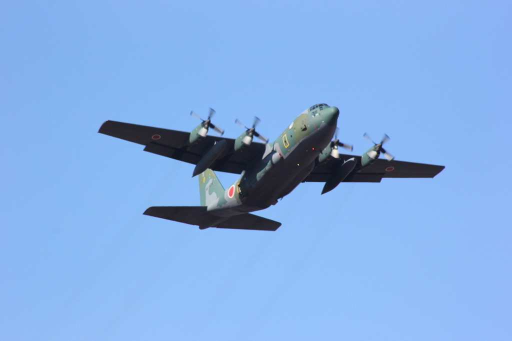 航空自衛隊　C-130