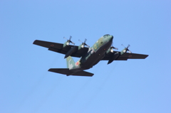 航空自衛隊　C-130