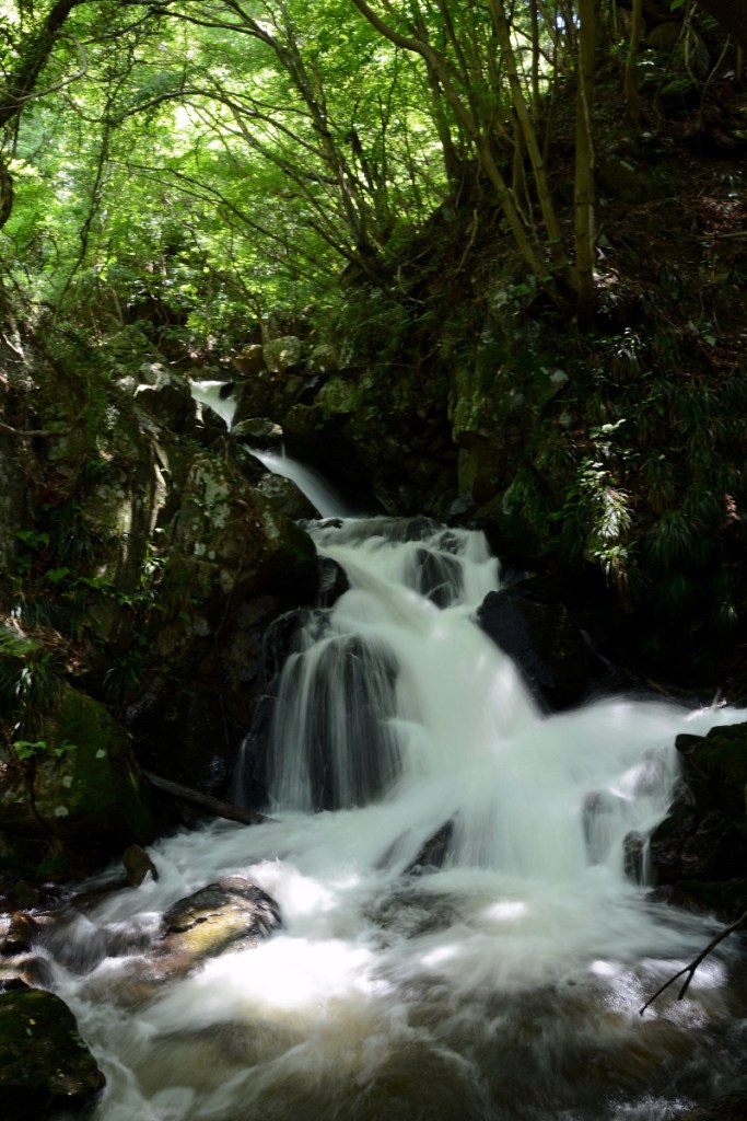 滝と渓谷　一休み