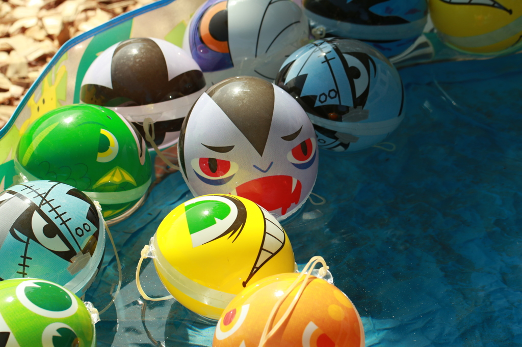 Halloween (Water balloon)