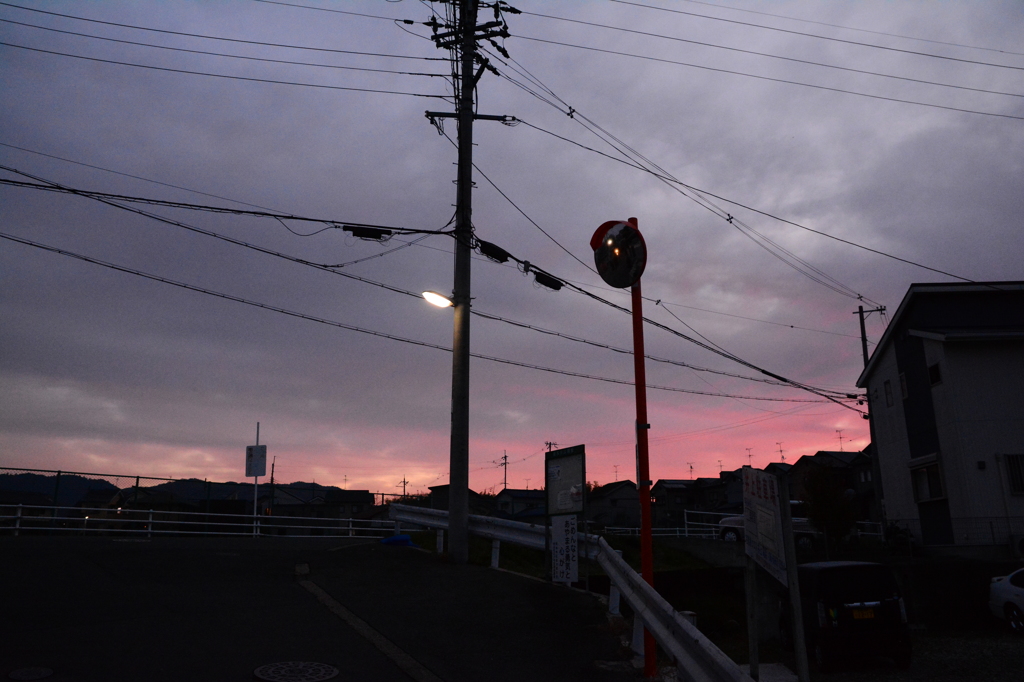 今朝の東の空はピンクだった♪♪♪