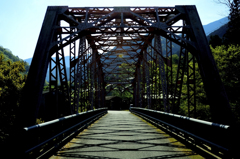 唯の橋ですが歴史が有りました。