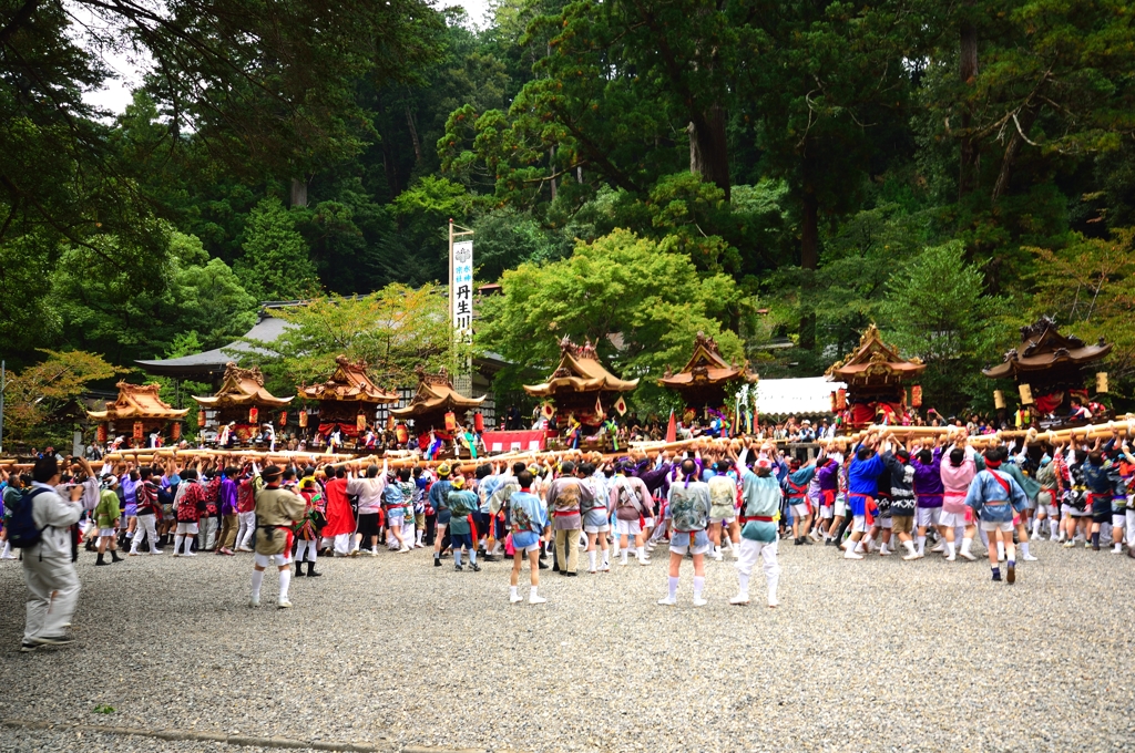 丹生川神社８台の神輿