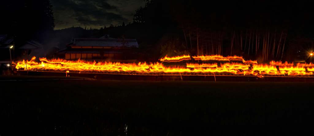 田の虫送り