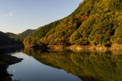 室生湖　錦秋色