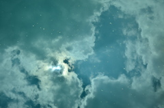 空にあるもの