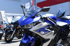 YZF-R25