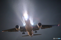 雨の７６７