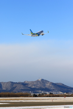 函館発 737