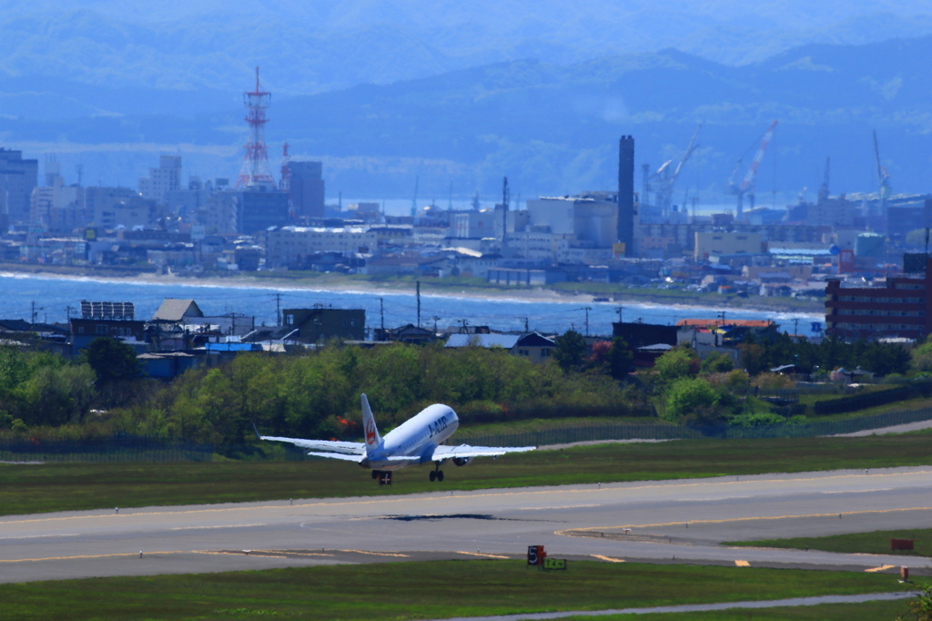 海の見える飛行場