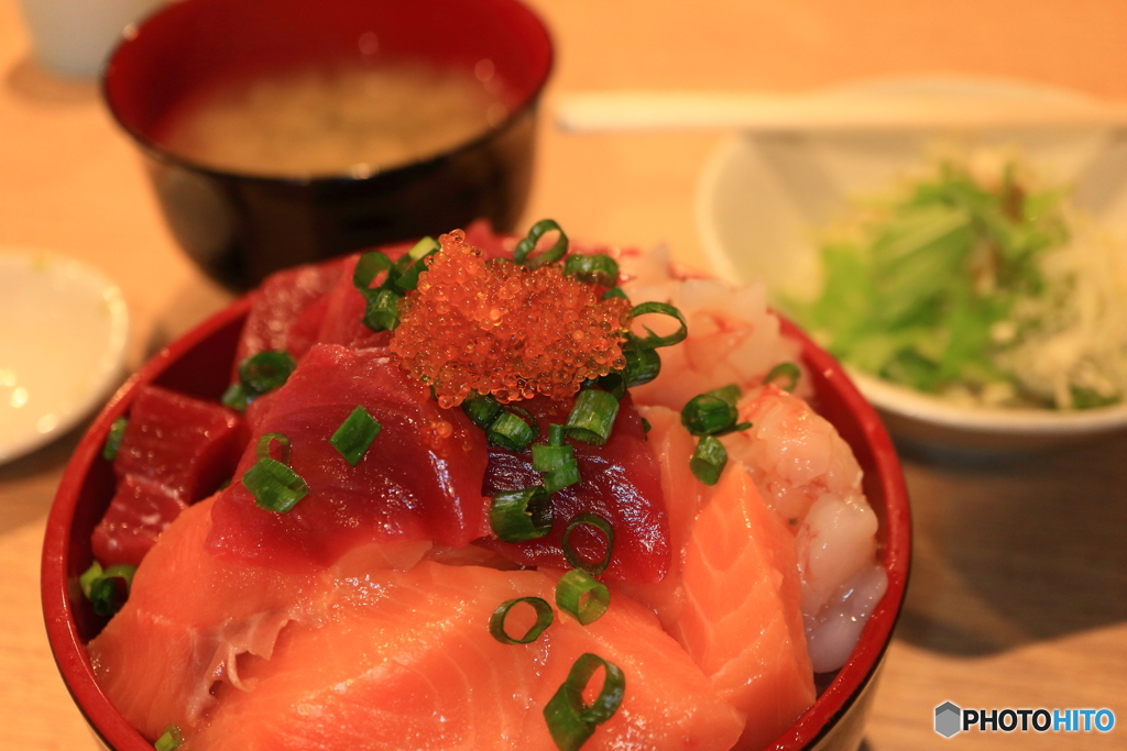 海鮮丼