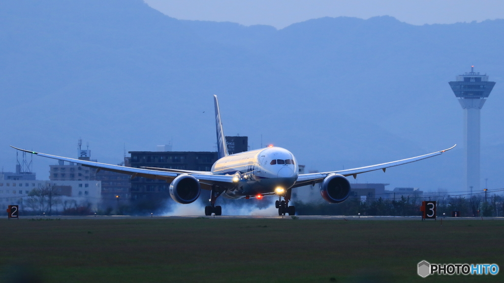787