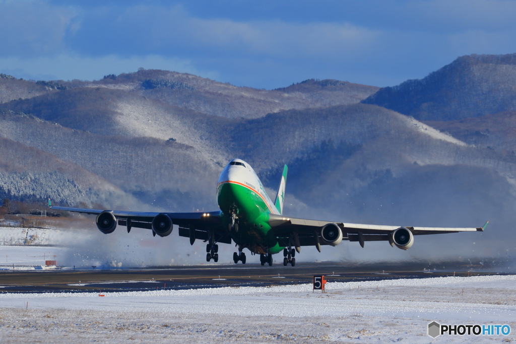７４７