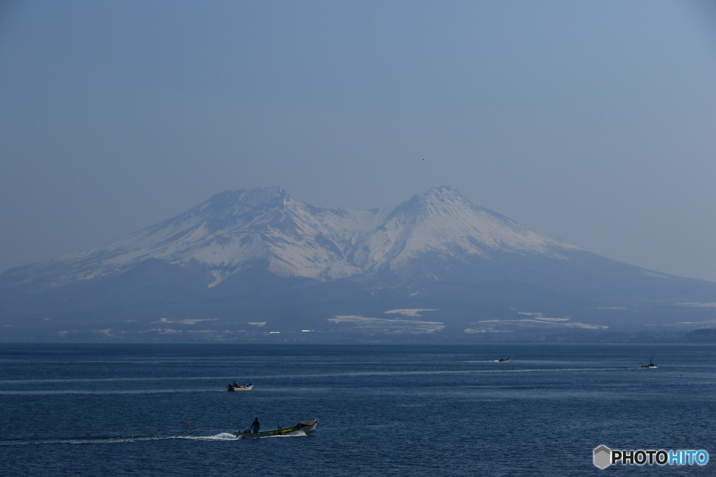 霞む駒ヶ岳