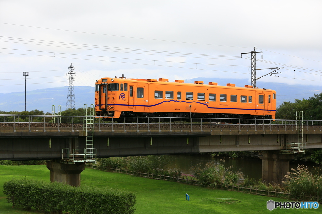 オレンジ気動車