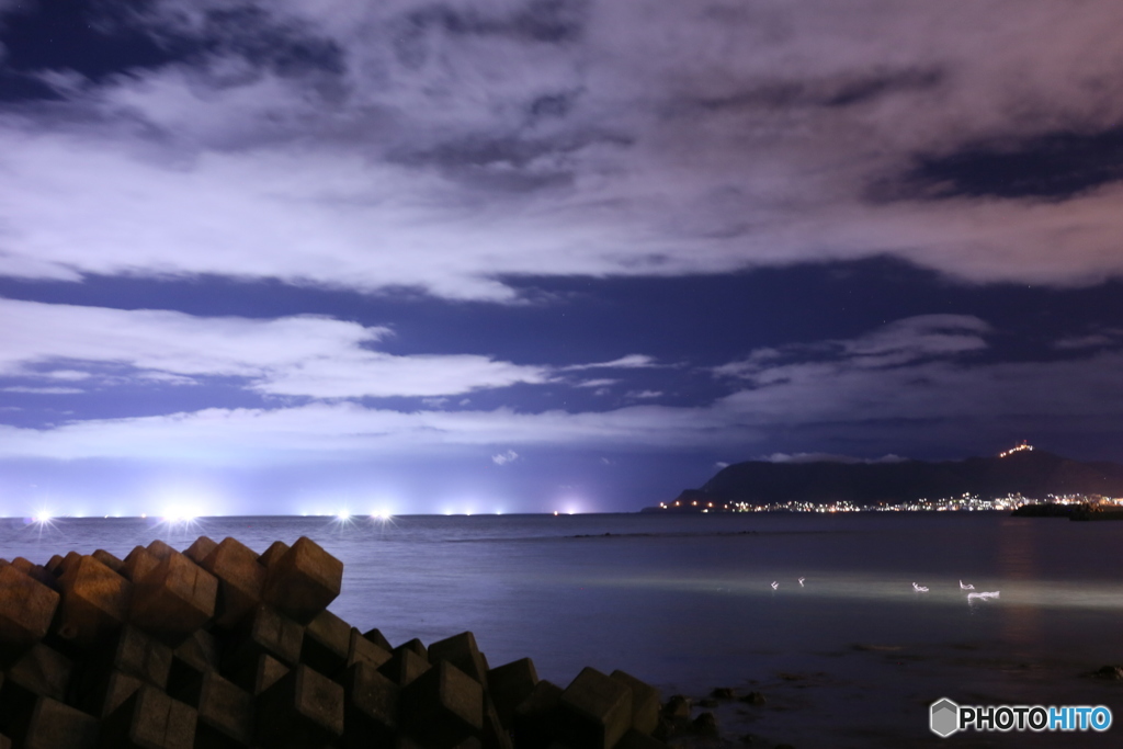 湯の川夜散歩（漁火）