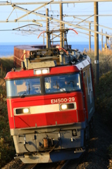 朝日を浴びてEH500