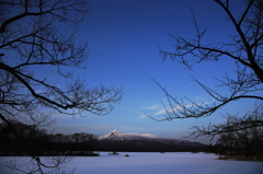 駒ケ岳を御覧ください。