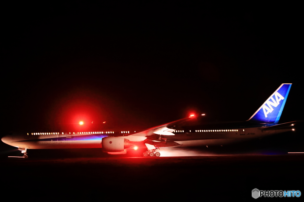 B773