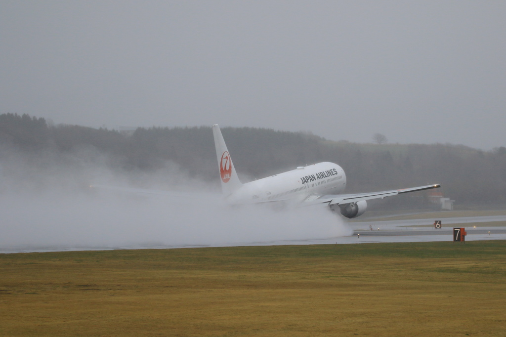 ７６７テイクオフ