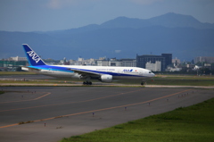 ７７７