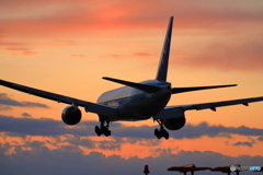 JA8969 B777-200