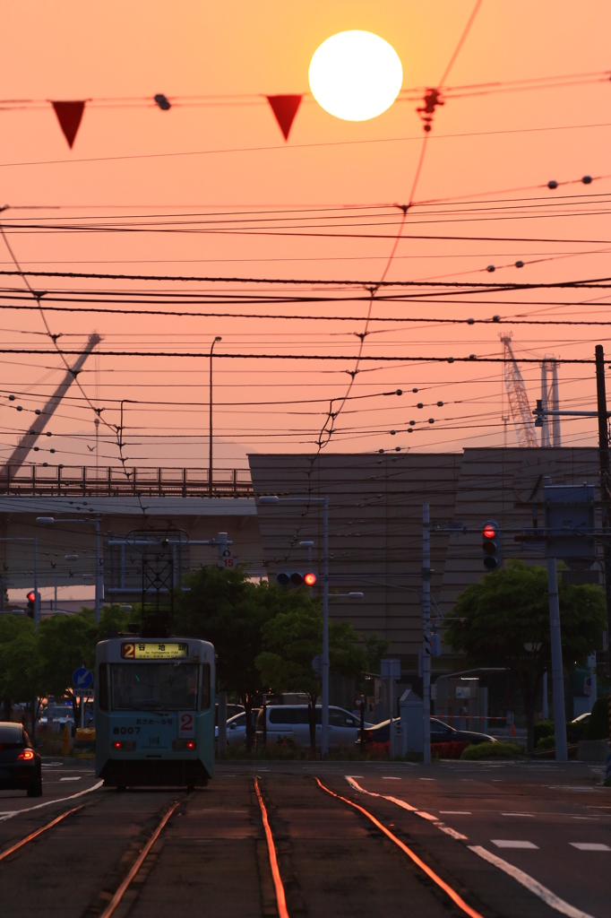 夕日と電車