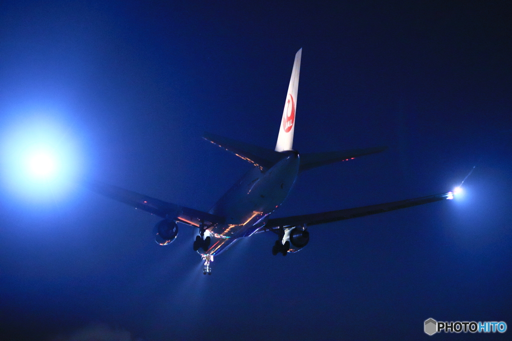 ７６７