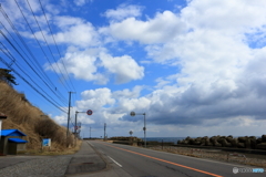 道と青空