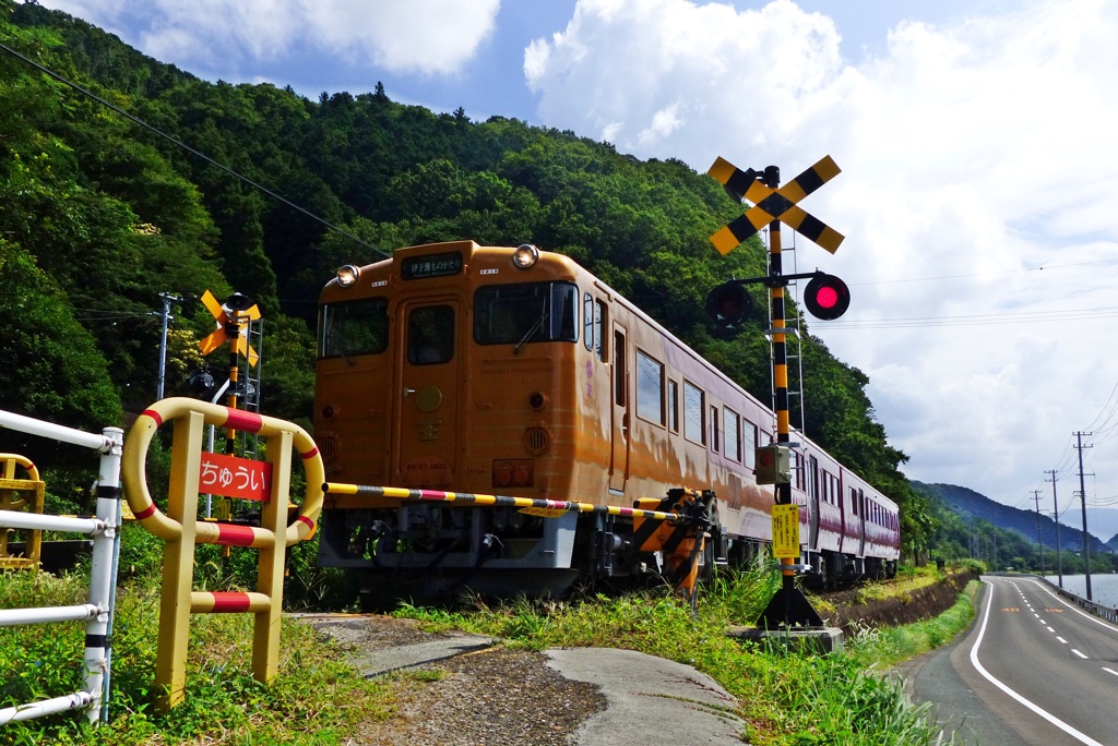 観光列車「伊予灘ものがたり」