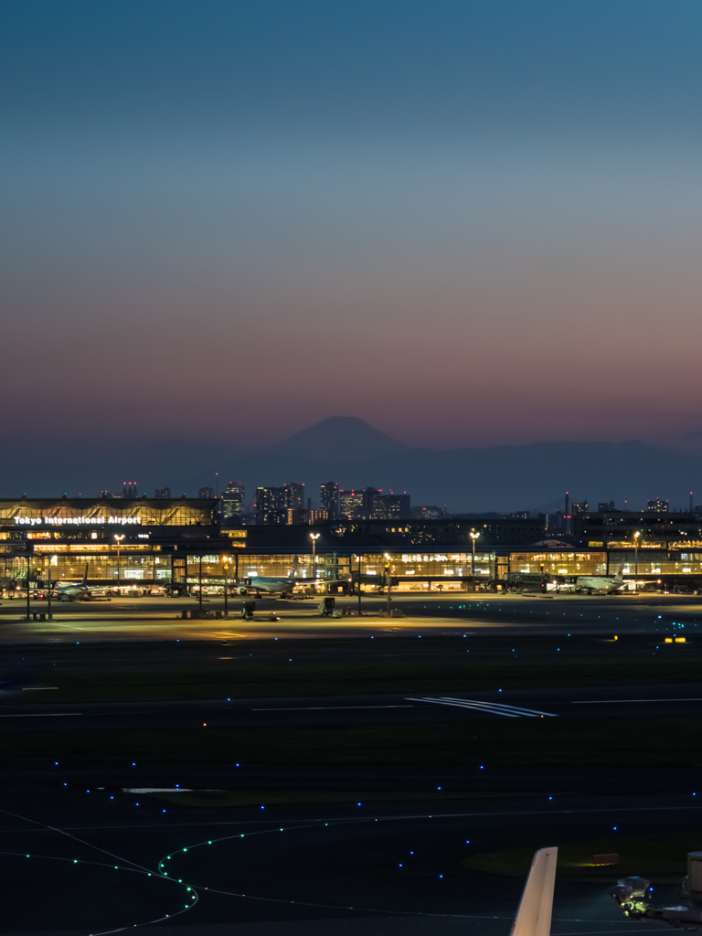 E-M5MarkII-20150604-192323-0