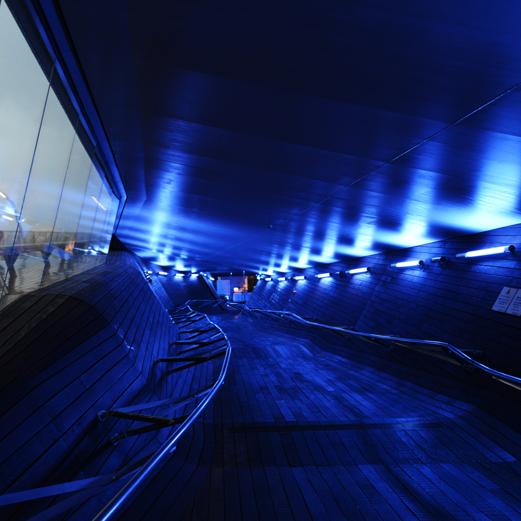 大桟橋　青