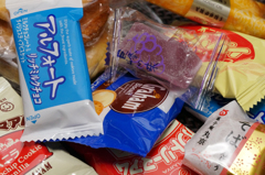 田舎でもらう謎菓子