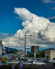 ゴジラ雲襲来