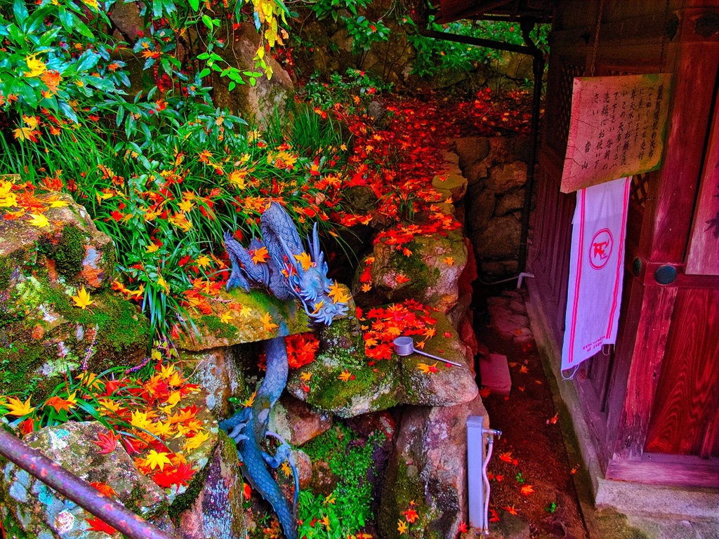 風景２６６ 寺　秋
