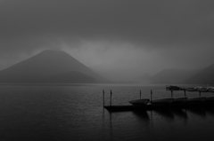 朝靄