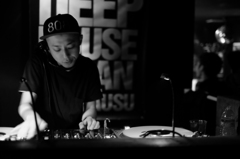 DJ