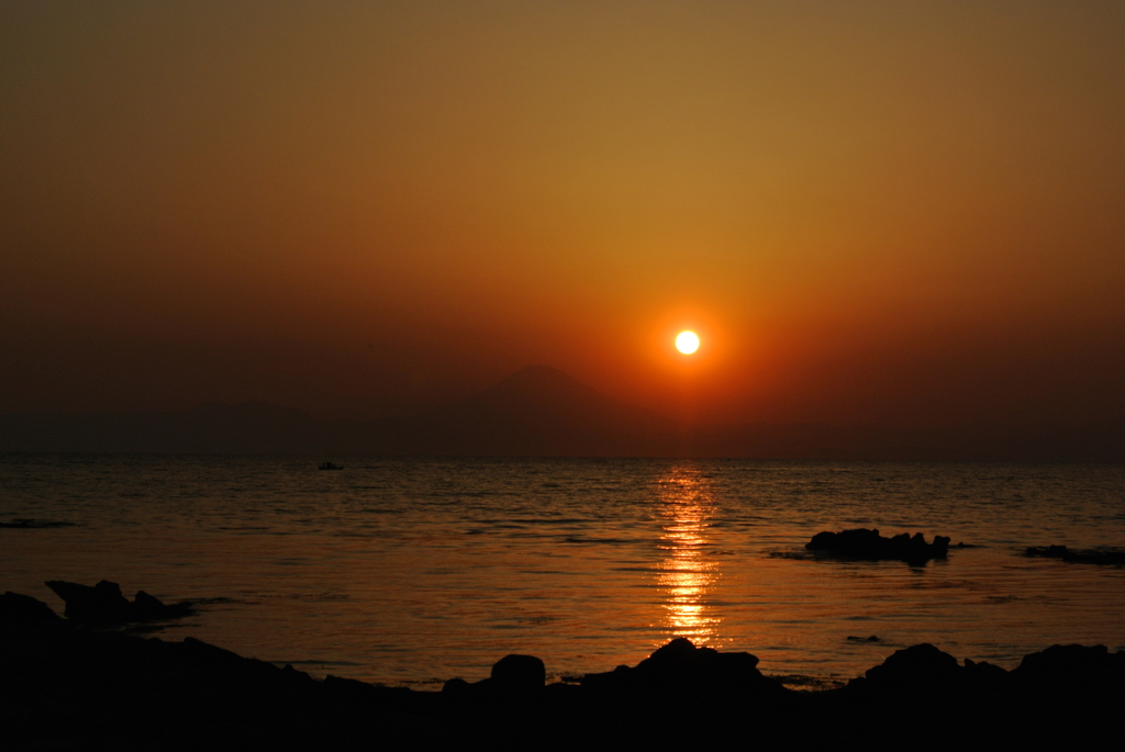 夕日と富士山