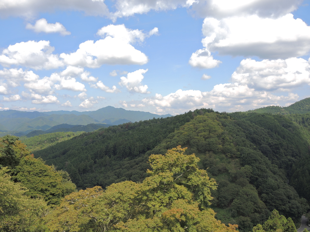 雲彩＿吉野山