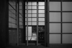 となりのお部屋から