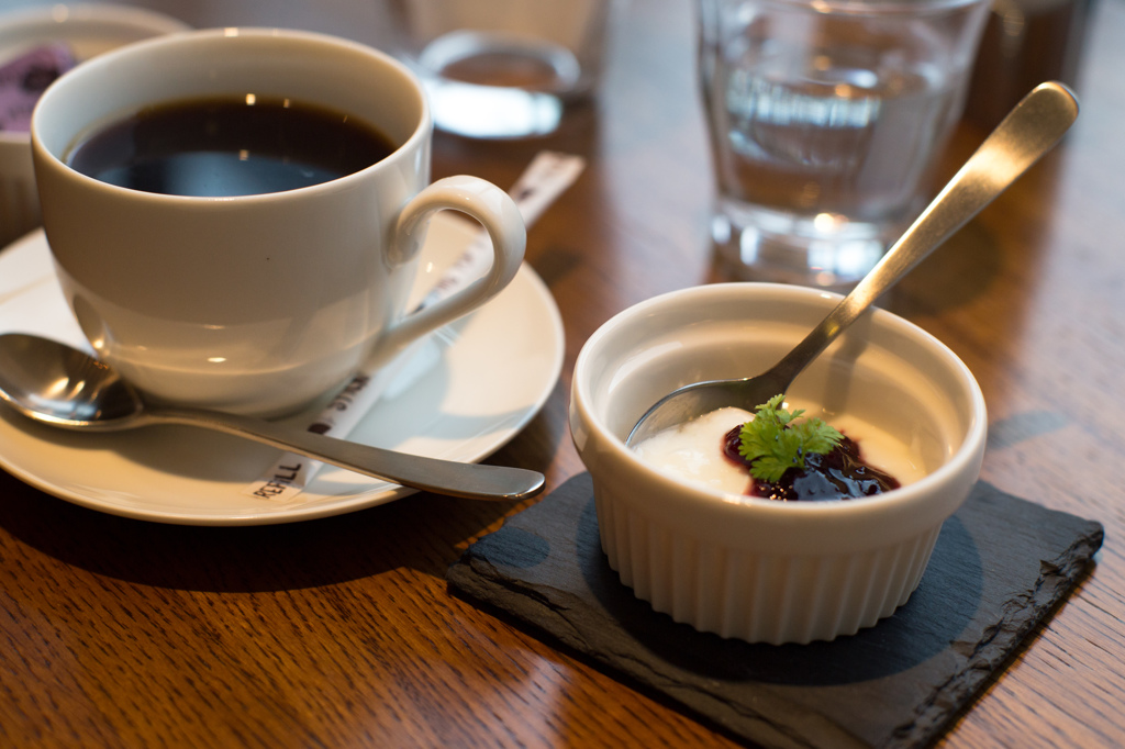 コーヒーは食後にお願いしました。