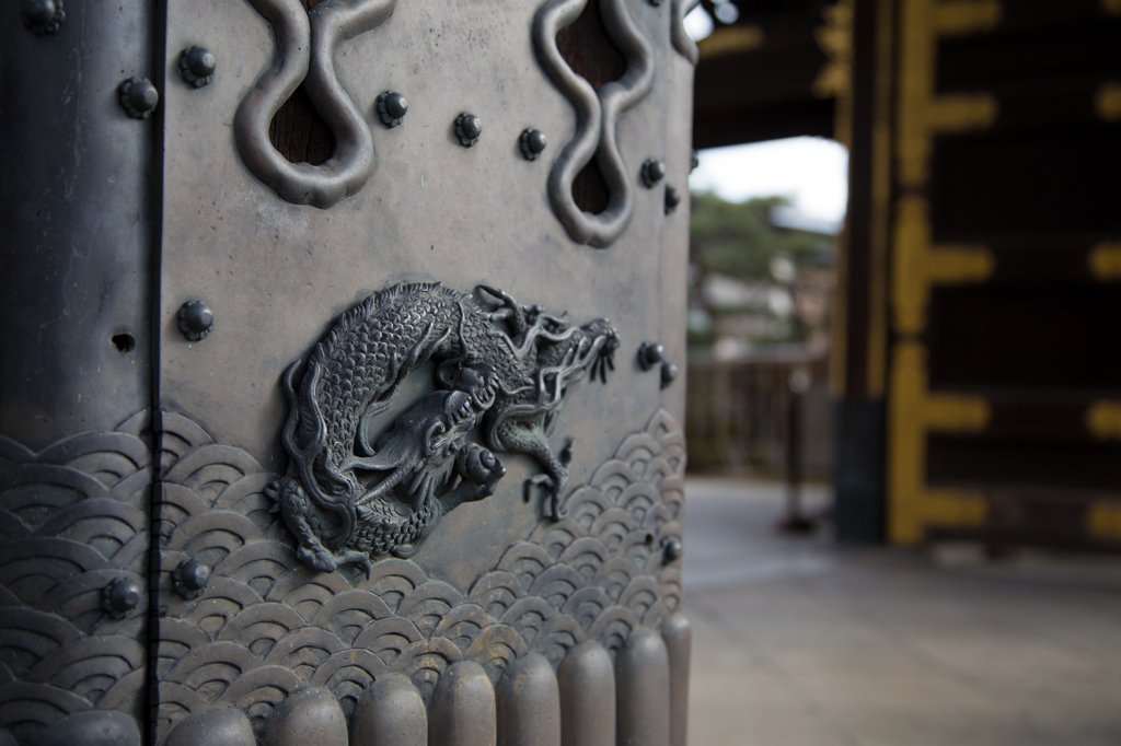 扉　その１