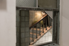 お隣の建物