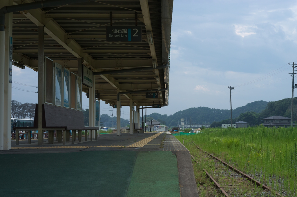 列車の通らない駅