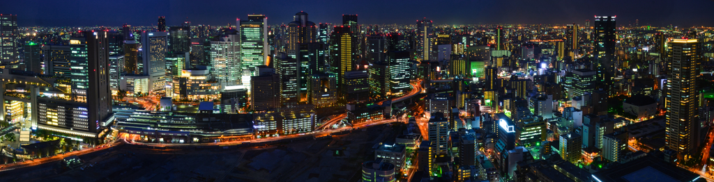 光り輝く都市