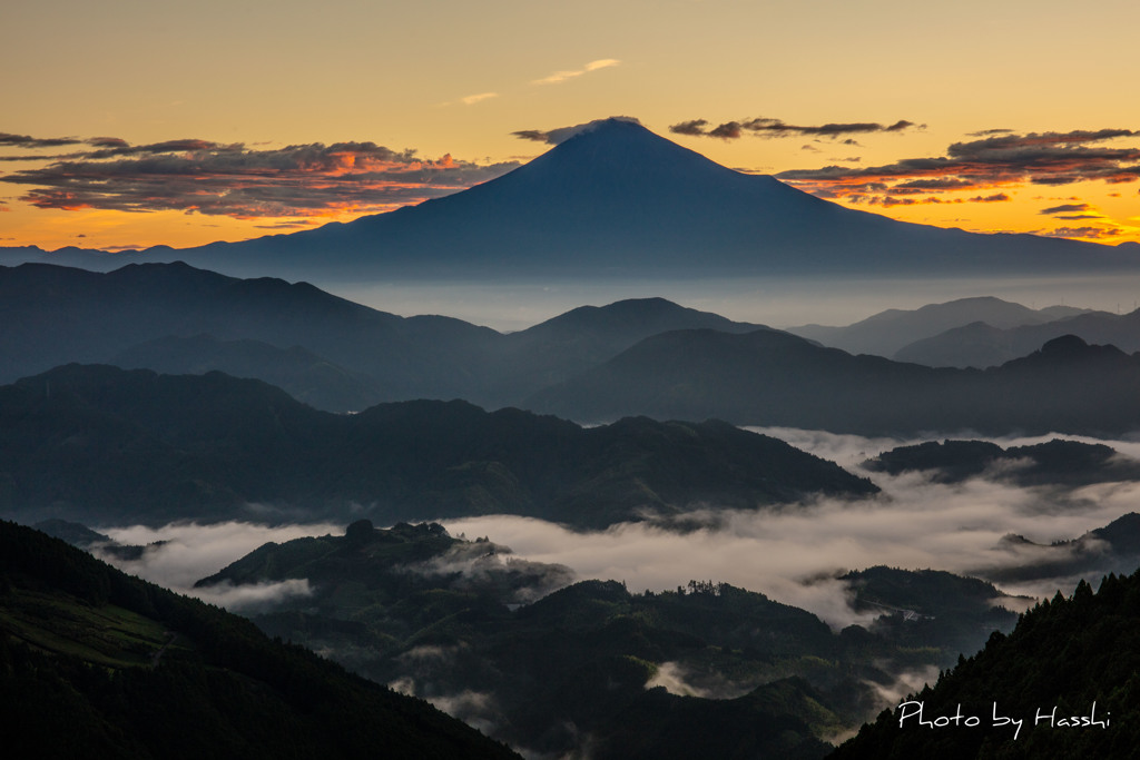 朝焼けの雲