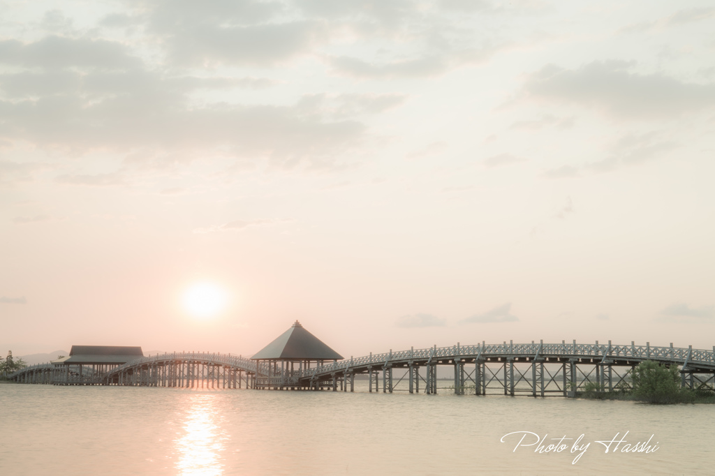 鶴の舞橋(日の出）