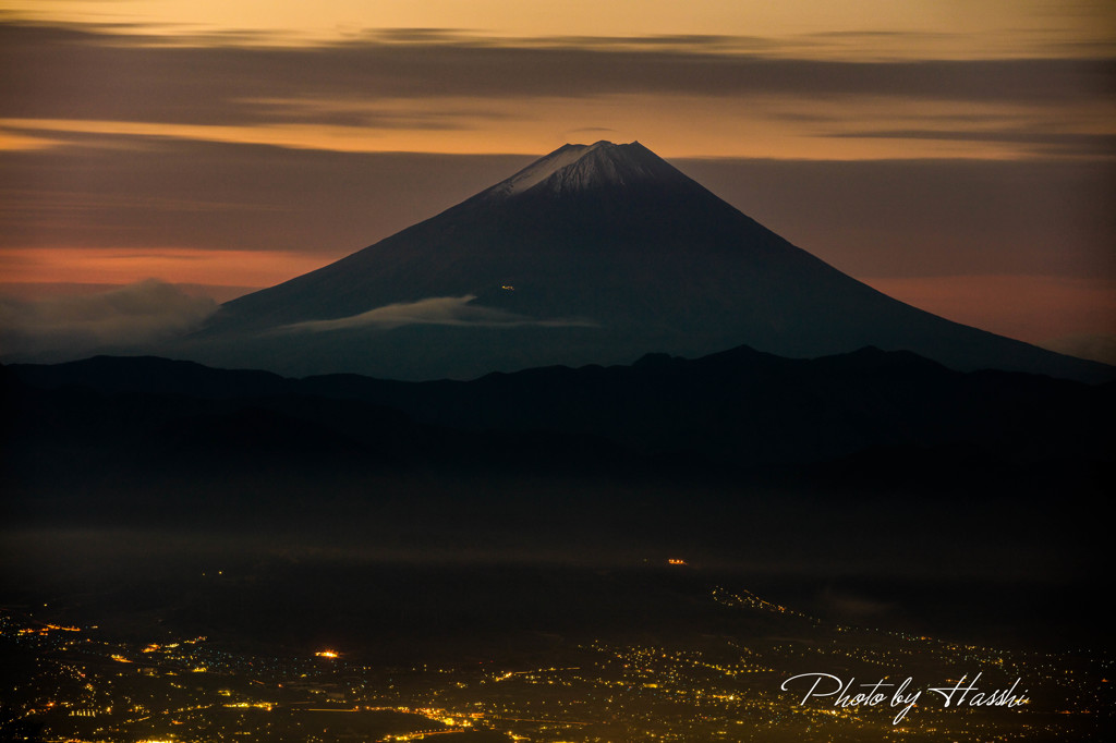 静寂の夜明け