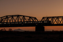 利根川橋梁の朝景